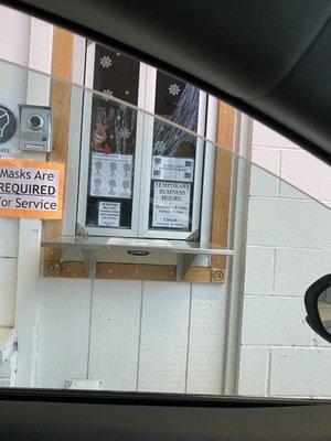 Drive thru service!!