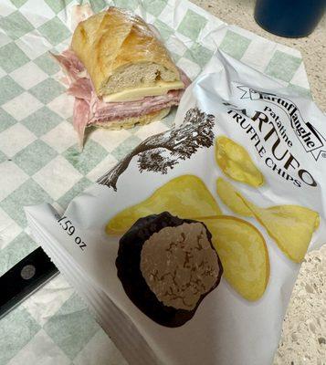 Lamericana panini and truffle chips!