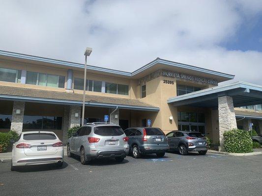 Medical building where Dr. Candice Kim's office is located.