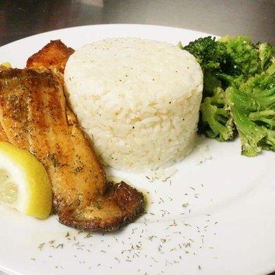 Salmon rice and broccoli