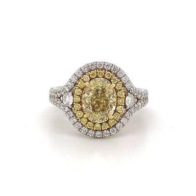 Natural yellow and white diamond ring