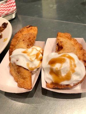 Dessert! Sweet potatoes empanadas. Sooo yummy!!