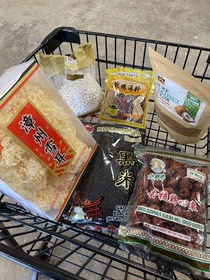 Cho Ba Mien Asian Market