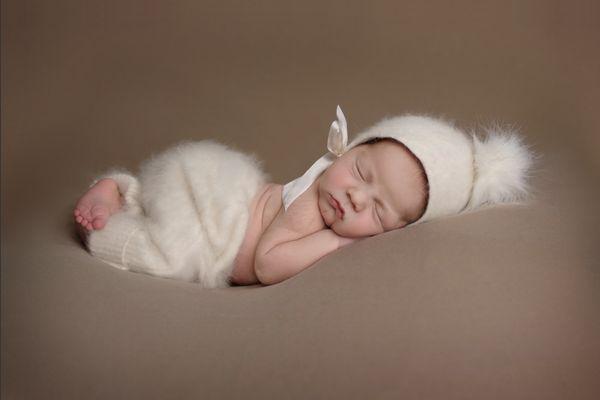 Newborn Photography by LaurieL Photography Vancouver WA