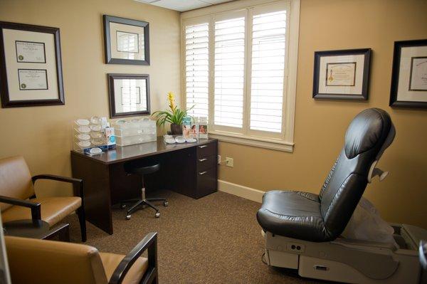 Narasimhan Plastic Surgery - Consultation Room