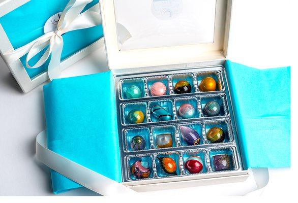 16 piece gift box