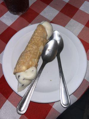 Chocolate Chip Cannoli