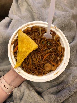 Shrimp Lo Mein and crab Rangoon