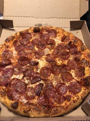 Lrg The Ultimate Pepperoni pizza