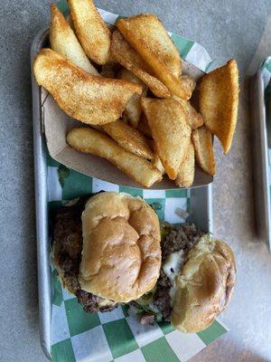 The deluxe mexi, the popper, and cajun fries.