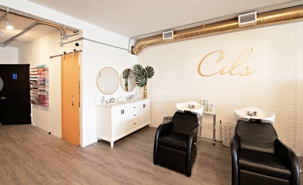 Cils Nails Wink and Blow Salon