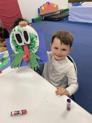 Small Wonders Preschool Gymnastic Center offers a variety of preschool art activities that inspire creativity and self-expres...