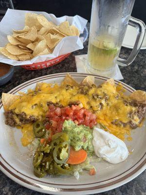 Ground beef nachos