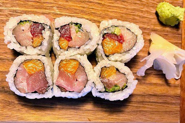 3 fish sushi