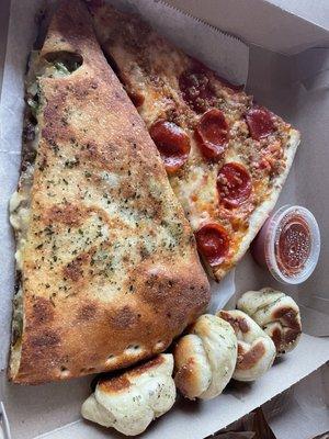 Pizza slices and garlic knots!