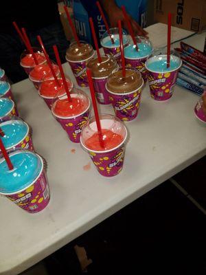 Free Slurpees til 7. Owner' kindly handing them out