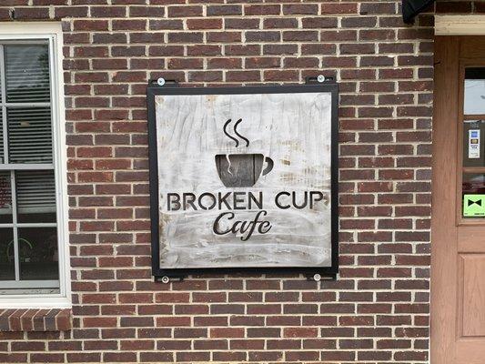 Broken cup cafe