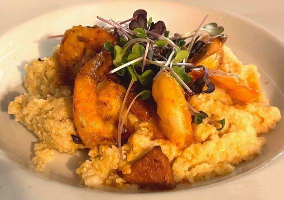 Low Country Shrimp & Grits