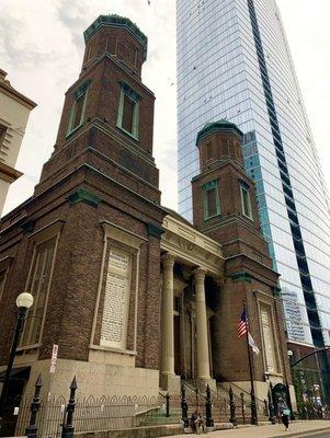 The church of Presidents Andrew Jackson and James Polk