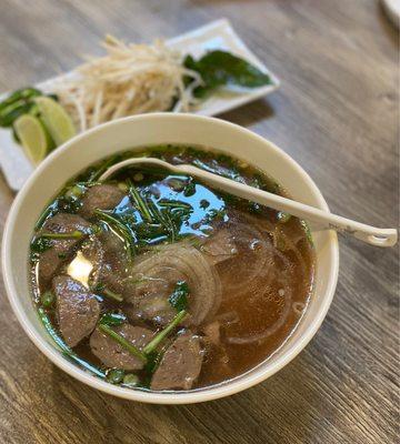 Pho Tai, Bo Vien ( Eye round steak slices, Beef balls)