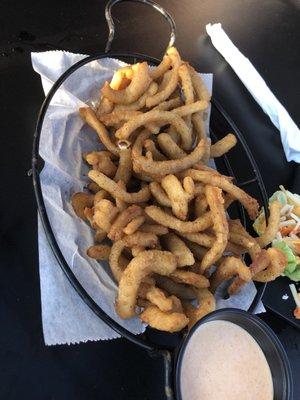 The onion rings (straws) good flavor