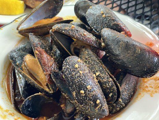 Cajun Steamed Mussels