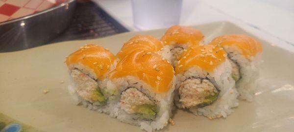 Salmon roll