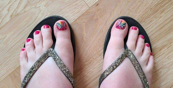 Janette turned my big toes into an abstract work of art! Fantastic pedicure.