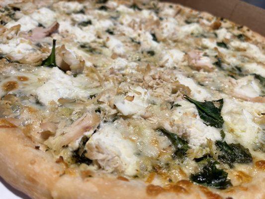 The White Stone Spinach - added Pesto base & roasted chicken! A+!!