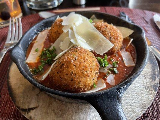 Arancini-crispy ricotta balls