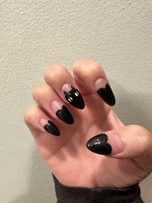 Full acrylic set. Black hearts and a black cat.