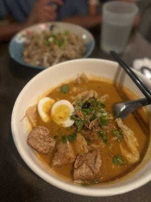 Kway tow kake chicken - SO good! Red curry with noodles