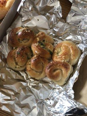 Garlic knots