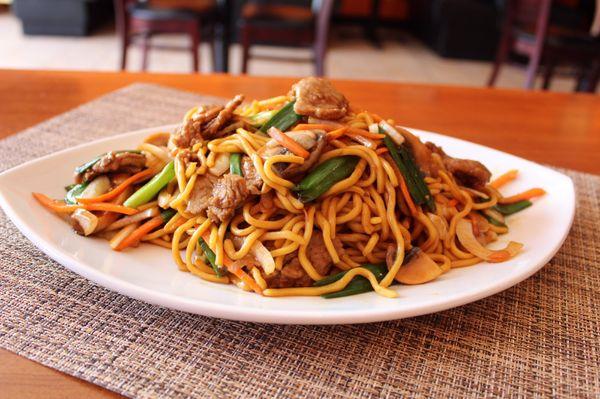 Beef lo mein