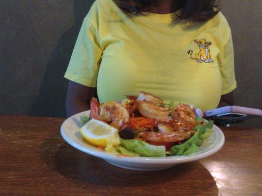 Garden salad with shrimp