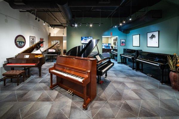 Piano Planet Showroom