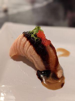 Salmon Belly Nigiri (comes with 4 pieces)