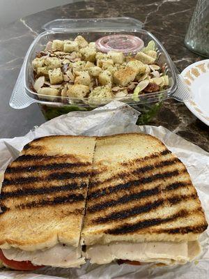 Napa Valley salad with Californian panini