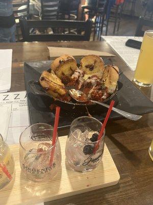 Meatballs with mozzarella cheese and balsamic toast.