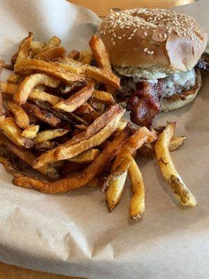 Oak House Burger with just cheddar cheese, bacon, mayo and fresh cut fries. Delicious.