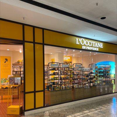 L'Occitane remodel storefront