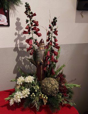 Oldtime Santa Arrangement