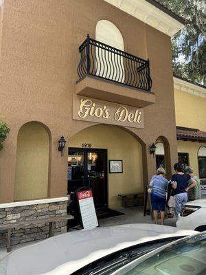 Gio's