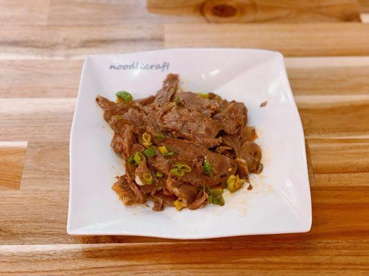 A-3 Sliced Beef in Sesame Chili Sauce () - Cold Dish