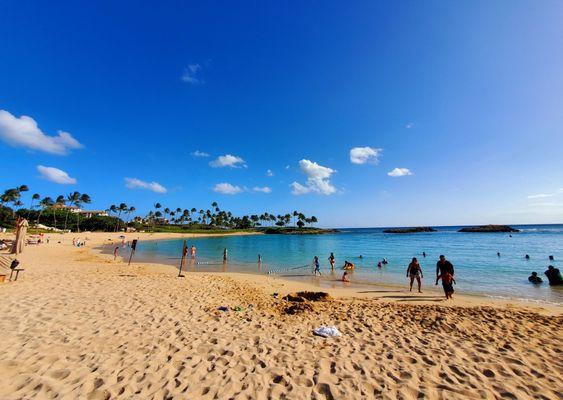 view from Aulani entrance