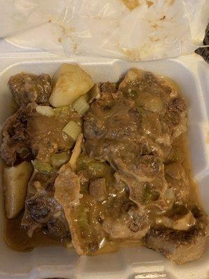 Ox tail dinner with 2 sides and cornbread, please specify with or without gravy