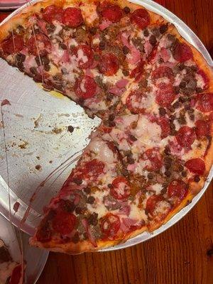 Meat lovers 16" pizza