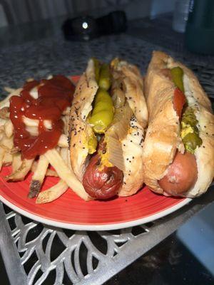 Windy City 's Chicago Style Hot Dog & Fries Sandwich & Vienna Beef Polish (Regular or Spicy)