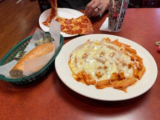 Baked penne