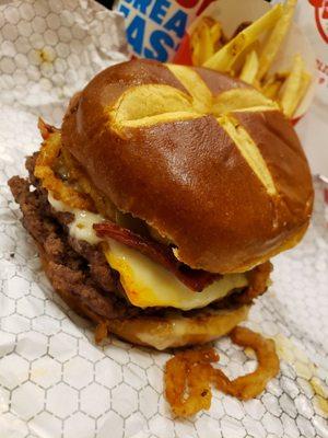 Pretzel Bacon Pub Cheese Burger!!